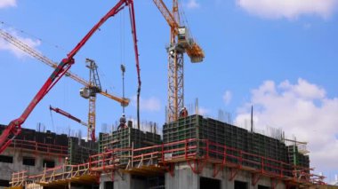 İsrail, yeni apartman inşaatı, Pinuy ve Binuy sosyal konut geliştirme projesi.