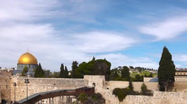 Eski Şehir 'deki Kudüs İslami Kubbesi Batı Duvarı yakınlarındaki Tapınak Dağı' nda..
