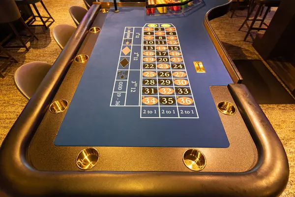 Casino Blackjack Juegos Azar Máquinas Tragamonedas Esperando Los Jugadores Turistas Imagen de stock