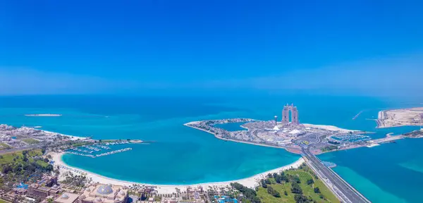 Zjednoczone Emiraty Arabskie Zjednoczone Emiraty Arabskie Nabrzeże Abu Zabi Centrum Zdjęcia Stockowe bez tantiem
