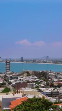 Manzaralı Mazatlan deniz gezisi manzarası ve deniz manzaralı El Malecon, deniz gözcüleri, manzaralı manzaralar ve yakındaki adalar..