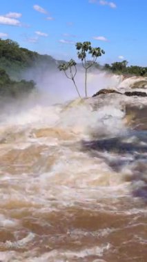 Arjantin, Iguazu Ulusal Şelale Parkı manzaralarının popüler turizm beldesi
