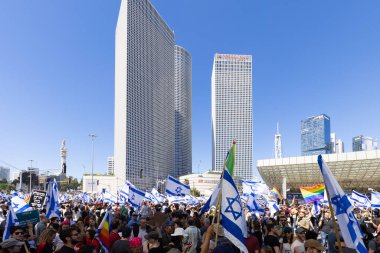 Israel, Tel Aviv, 20 October 2024: Mass protest in Tel Aviv against right wing Netanyahu government judiciary reform and Gaza war hostages situation clipart