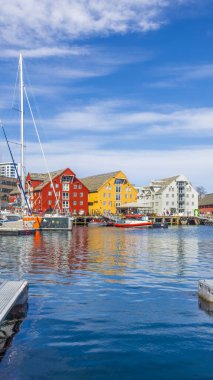 Norveç, Tromso, Kuzey Işıkları 'yla bilinen ünlü turistik seyahat merkezi..