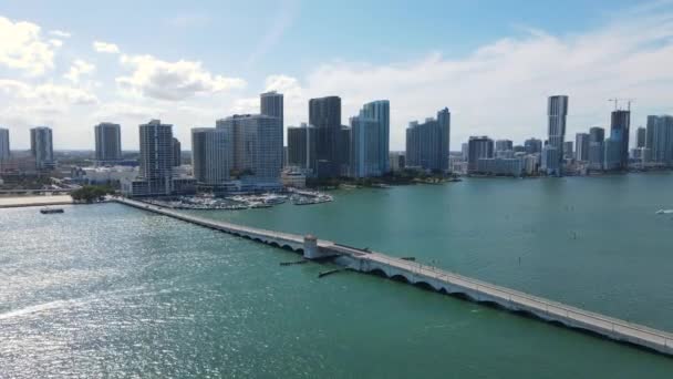 Aerial View Miami Florida Usa Downtown Buildings Biscayne Bay Drawbridge — Stockvideo