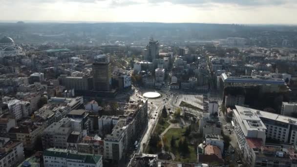 Aerial View Downtown Belgradin Serbia Slavija Square Liikenneympyrä Rakennukset Liikenne — kuvapankkivideo