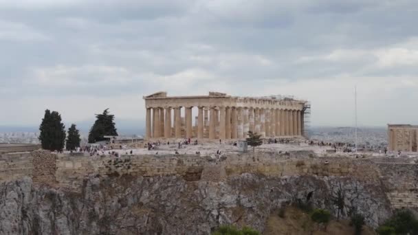 Akropolis Aten Grekland Flygfoto Över Antika Tempel Ruiner Molnig Himmel — Stockvideo