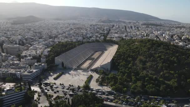 希腊雅典Kallimaro Panathenaic体育馆 古代奥林匹克运动竞技场空中景观 无人机射击4K — 图库视频影像