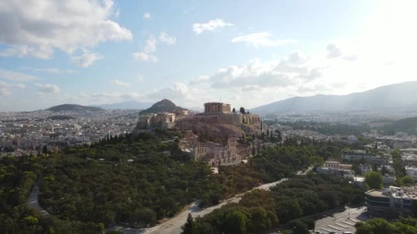 Acropolis Athene Griekenland Luchtfoto Van Oude Bezienswaardigheden Tempelresten Zonnige Zomerochtend — Stockvideo