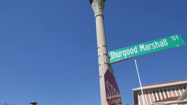 Street Signs Pole Pasadena Civic Center Historic District Thurgood Marshall — Stock Video