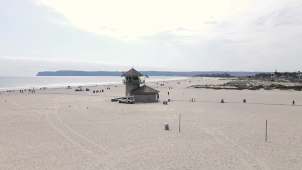 Coronado Beach San Diego Aerial View Main Lifeguard Tower Sandy — Vídeos de Stock
