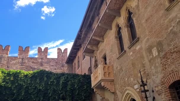 Casa Giulietta Casa Juliets Balcon Destinație Turistică Populară Verona Italia — Videoclip de stoc