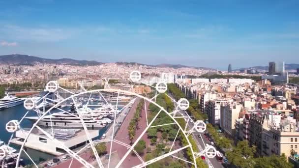 Voando Acima Ferris Wheel Barcelona Harbor Com Downtown Skyline Drone — Vídeo de Stock