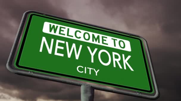 Welkom New York City Usa Verkeersbord Onder Rook Donkere Lucht — Stockvideo