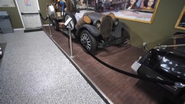 Jalopy 1921 Oldsmobile Maßanfertigung Für Beverly Hillbillies Show Nahaufnahme — Stockvideo