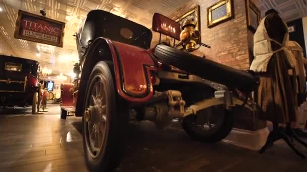 Renault Couple 1912 Old Timer Used Titanic Movie Close — Stock Video