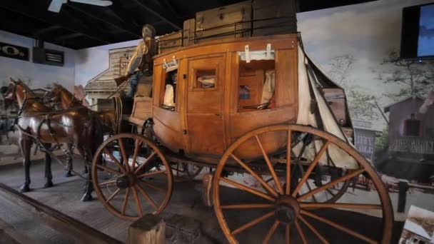 Vervoer Uit Het Amerikaanse Wilde Westen Paard Getrokken Voertuig Replica — Stockvideo