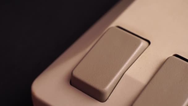 Κοντινό Πλάνο Του Commodore Amiga Tank Mouse Vintage Computer Device — Αρχείο Βίντεο