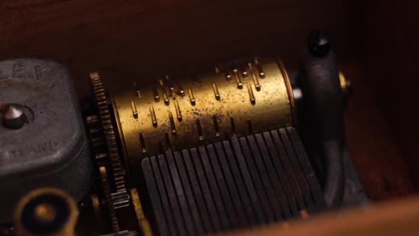 Music Box Mechanism Macro Close Playing Melody Antique Device — Stock Video