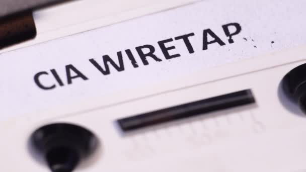 Cia Wiretap 플레이어에서 오디오 카세트 테이프에 매크로 — 비디오