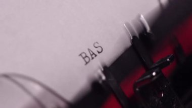 Bir Gerçek Hikaye, Klasik Daktiloda Daktilo, Kitap Başlatma, Betik Makro Kapatma 4k