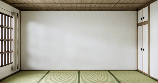 空のリビングルーム 畳の床が付いている日本語のトイレ ストック画像