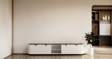 Dolaplar ve raflar boş odada dekorasyon, lamba, çiçekler, halı, kanepe.