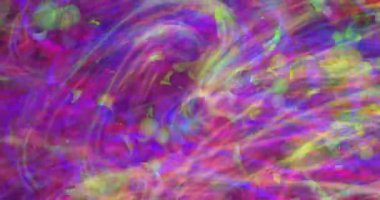 Parlayan çok renkli kabarcıklar izleyiciye doğru hareket ediyor ve çok renkli ışık ışınlarının arka planına çarpıyor. Animasyon arka plan ve kulüp videosu. Meditasyon videosu. Sonsuz döngü. Bir döngü