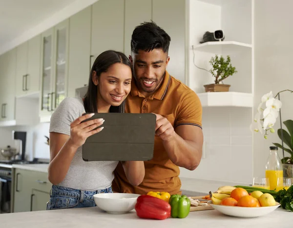 Young Biracial Couple Wearing Casual Clothing Smiling Using Digital Tablet — Stock Photo, Image
