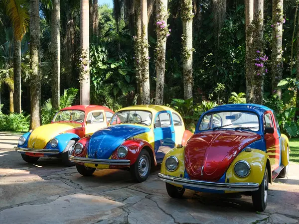 stock image BRUMADINHO, BRAZIL - May 4, 2024: Colored cars of Troca-Troca by Jarbas Lopes at Inhotim Public Contemporary Art Museum - Brumadinho, Minas Gerais, Brazil