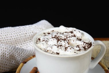 Kahve kızartılmış fasulye, kafein kahvaltısı.