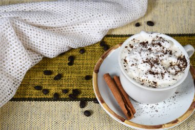 Kahve kızartılmış fasulye, kafein kahvaltısı.