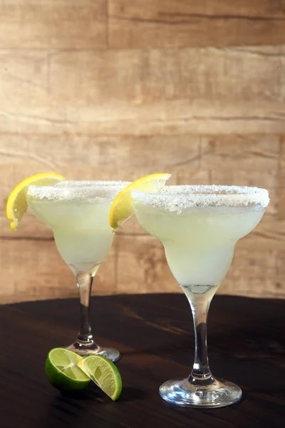 Margarita Tequila Dryck Med Citron Uppfriskande Typiska Mexikanska Alkoholhaltiga Dryck — Stockfoto