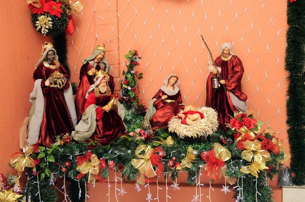 Hermosa Decoración Navidad Con Bolas Guirnaldas Adornos Santa Claus —  Fotos de Stock