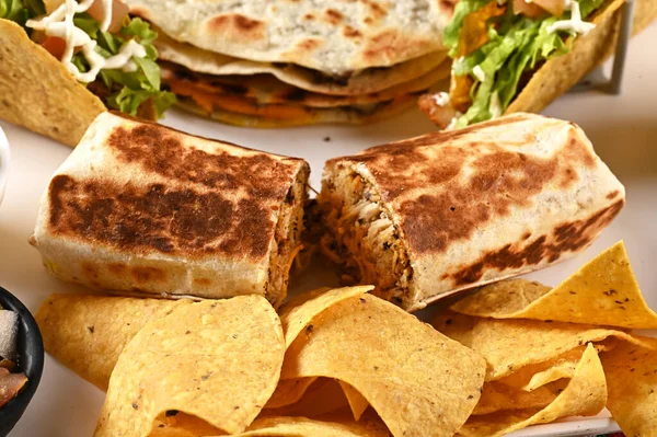 Comida Mexicana Tacos Guacamole Jalapeno Pimenta Quesadillas Nacho Tortilla Burritos — Fotografia de Stock