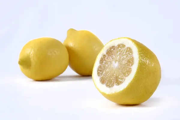 Siciliansk Citronsur Citrusfrukt Idealisk För Juice Drycker Och Matlagning Rik — Stockfoto