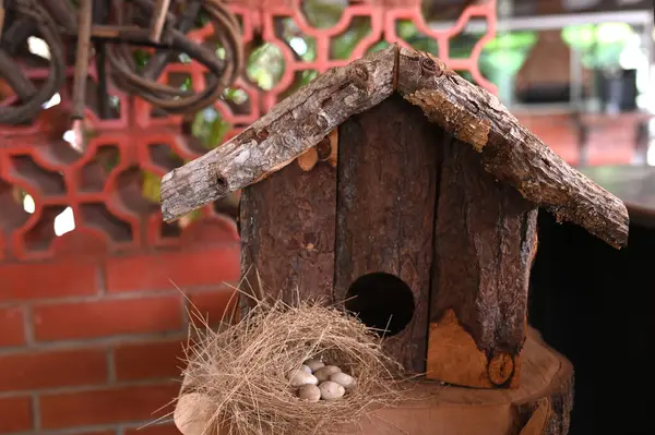 Vogelhuisje Rustiek Object Houten Vogelhuisje Natuurlijk Hout — Stockfoto