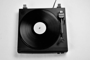 Antika analog vinil plak çalar uzun süreli müzik görüntüsü için klasik elektrikli ekipman