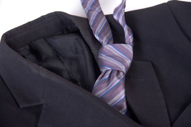 Beyaz arkaplanda izole edilmiş erkek kravat aksesuarları resmi iş konsepti moda zarafeti