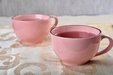 Bir fincan detoks yeşil çay, doğal olarak iç kahvaltılık aperatif tadı