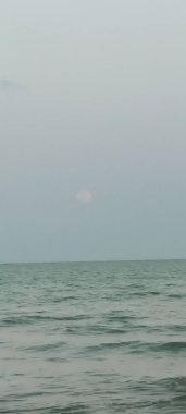 Sahil kıyısı, Atlantik okyanusu güneşli bir gün, doğal güzellik, Bahia Brezilya tatili.