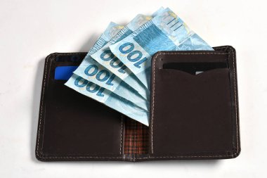 Goiania, Brezilya 24 Şubat 2025: Dolar ve Brezilya 'nın gerçek finansal değeri