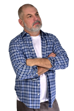 Beyaz sakallı yetişkin adam, beyaz arka planda izole edilmiş kısa saçlı beyefendi.