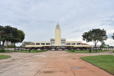 Goinia Gois Brezilya Nisan Art Deco mimarisi eski Goiania tren istasyonu tarihi miras binası