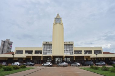 Goinia Gois Brezilya Nisan Art Deco mimarisi eski Goiania tren istasyonu tarihi miras binası