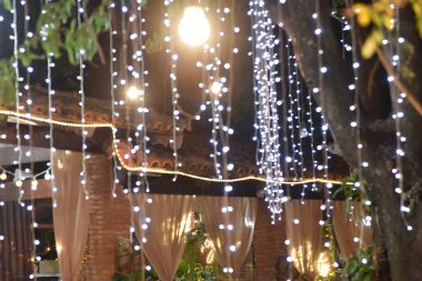 bulanık ışık ile görüntü bulanık aydınlatma gece ortamı doku arkaplanı için ideal