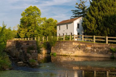 Aux Sable, Illinois, ABD 'deki tarihi I & M Kanalı' nda öğleden sonra.