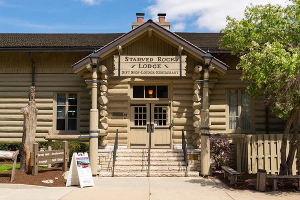 Oglesby Illinois Egyesült Államok 2023 Április Éheztetett Rock Lodge Külseje Stock Fotó