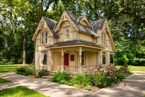 stock image DeKalb, Illinois - United States - August 15th, 2023: Exterior of the Little House at the historic Ellwood House Museum, built in 1891 as a contractors model and parade float, in DeKalb.