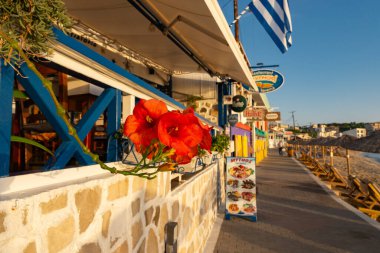 Agia Pelagia, Girit - Yunanistan - 21 Eylül 2023: Agia Pelagia, Girit, Yunanistan 'daki tatil beldesinde gün doğumu.